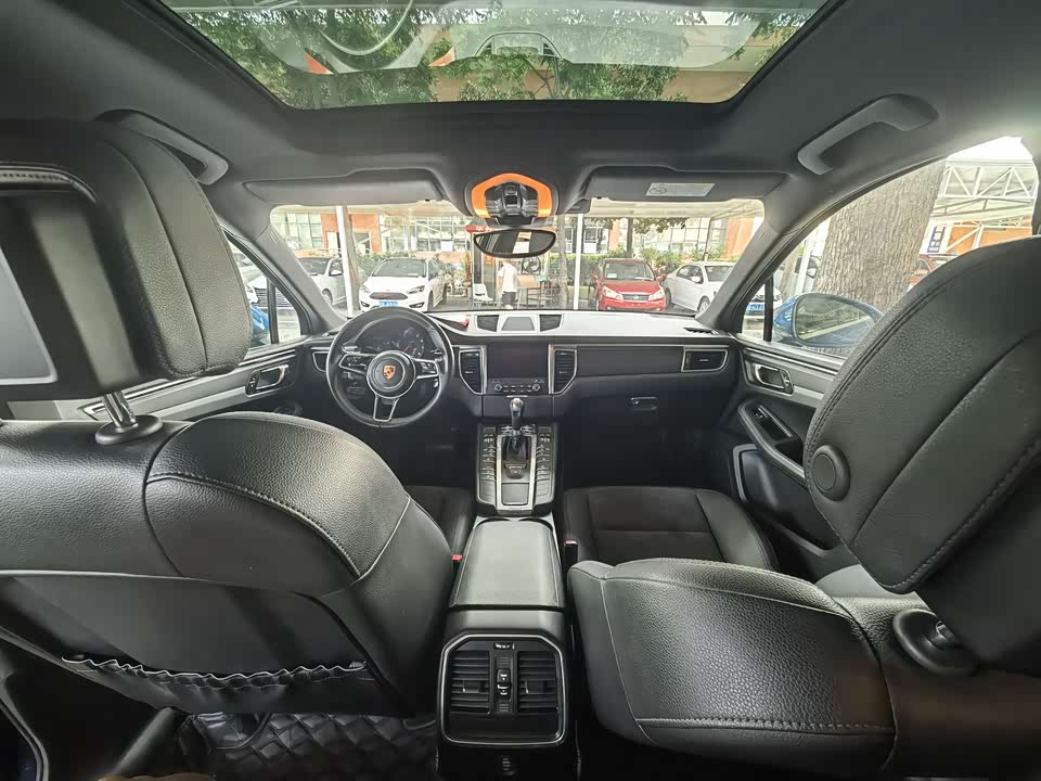 Porsche Macan Porsche Macan
