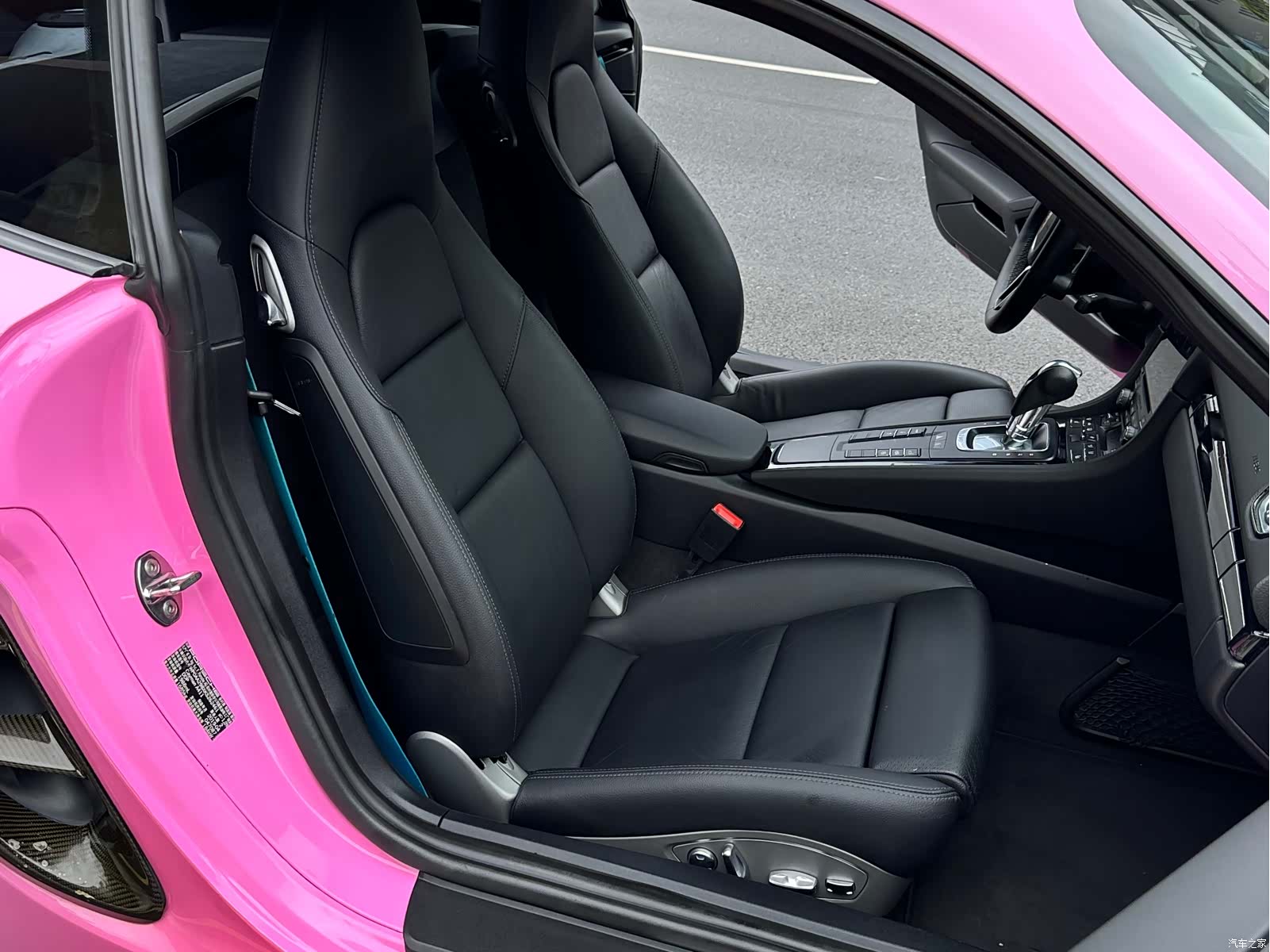 Porsche Cayman, 2019 11