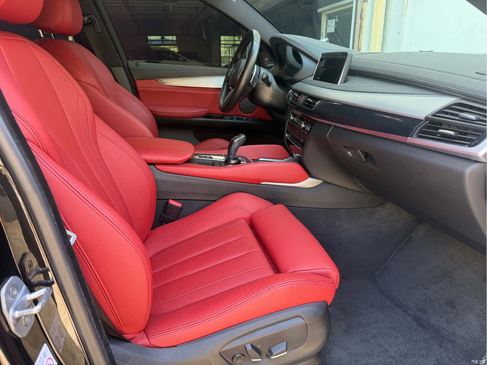 BMW X6, 2019 13