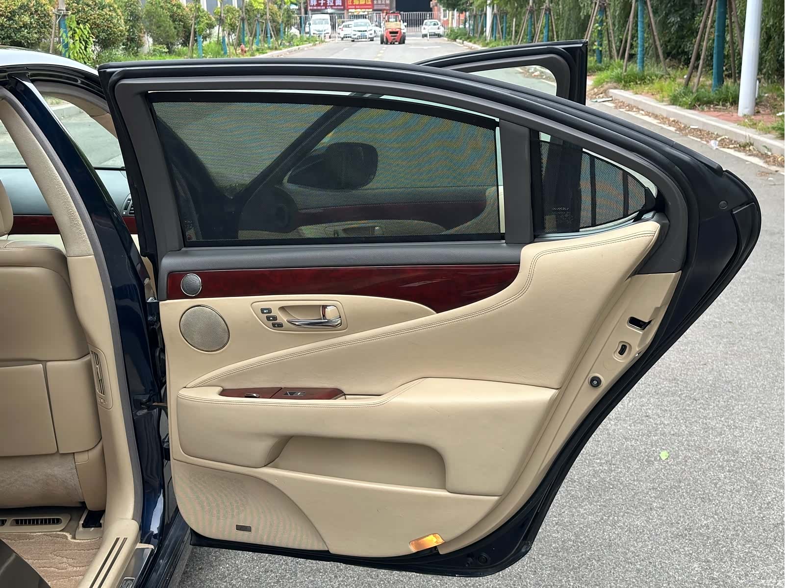 Lexus LS, 2008 15