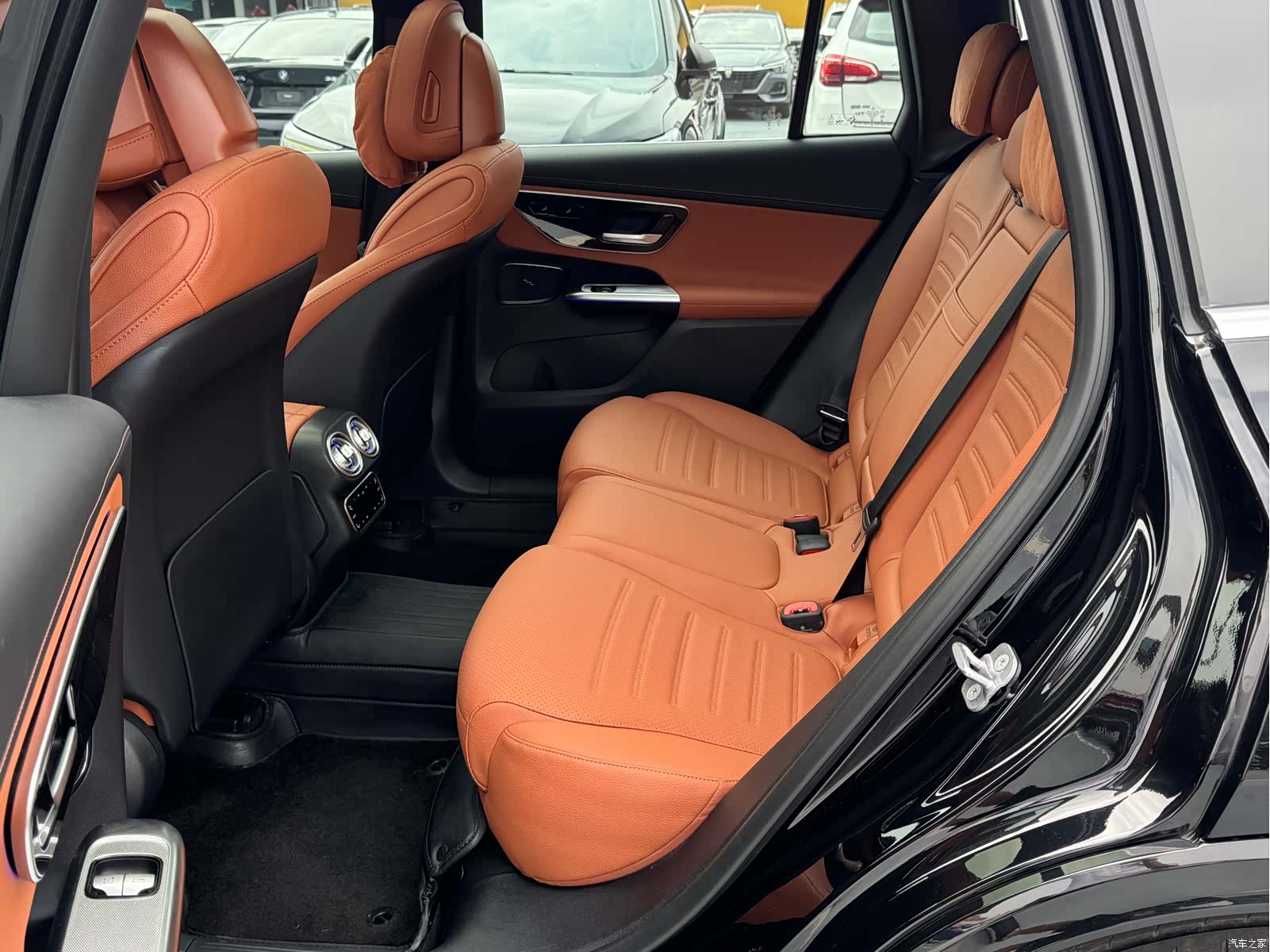 Mercedes-Benz GLC, 2024 6