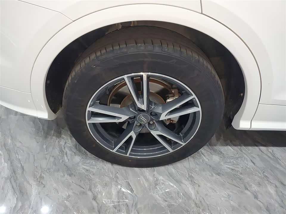 Audi Q5L Audi Q5L