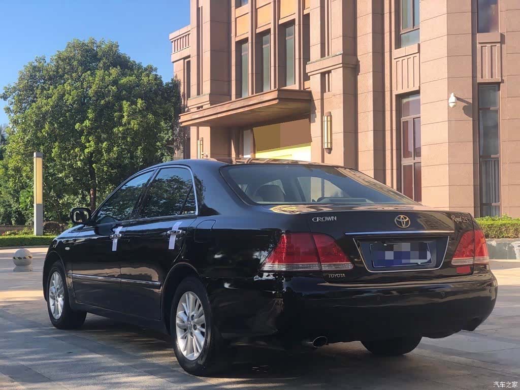 Toyota Crown, 2007 4