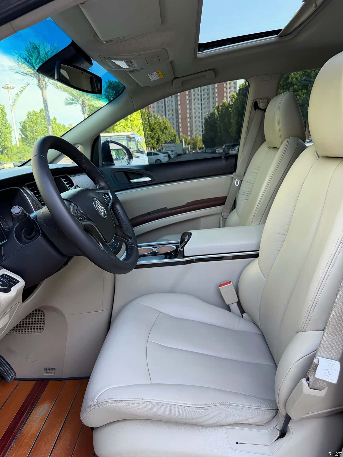 Buick GL8, 2017 8