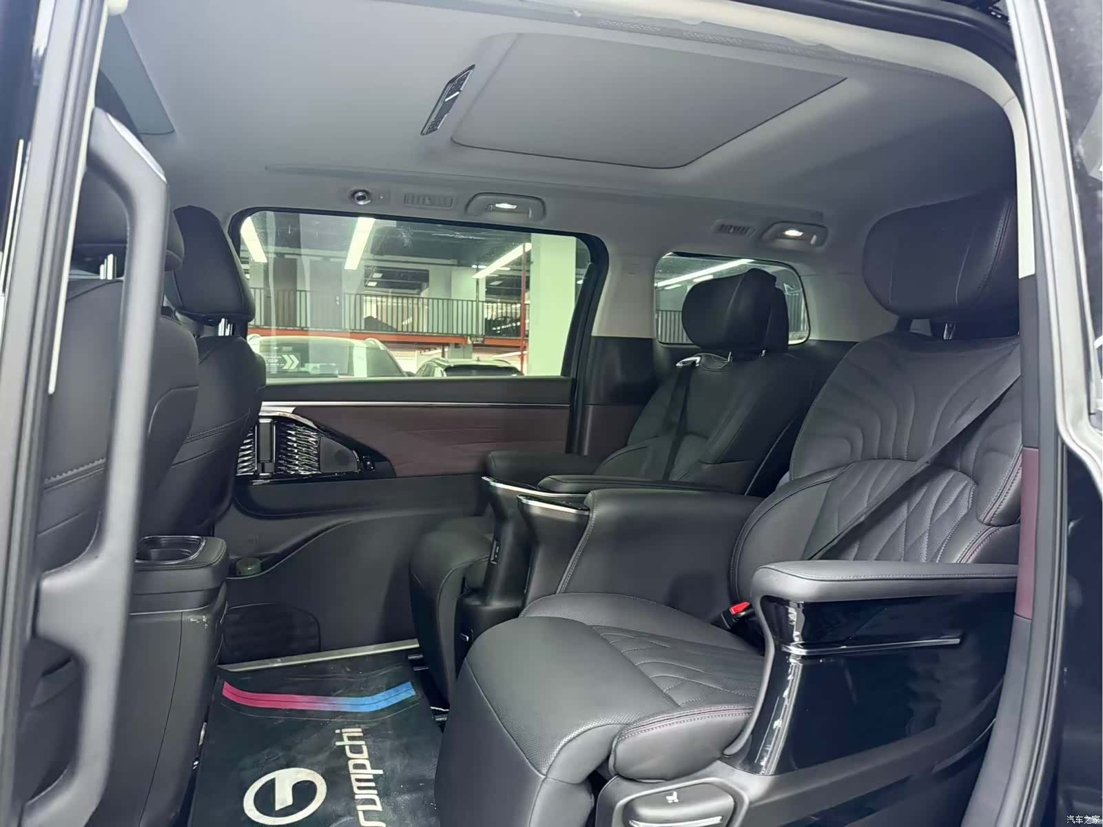 Trumpchi M8, 2026 8