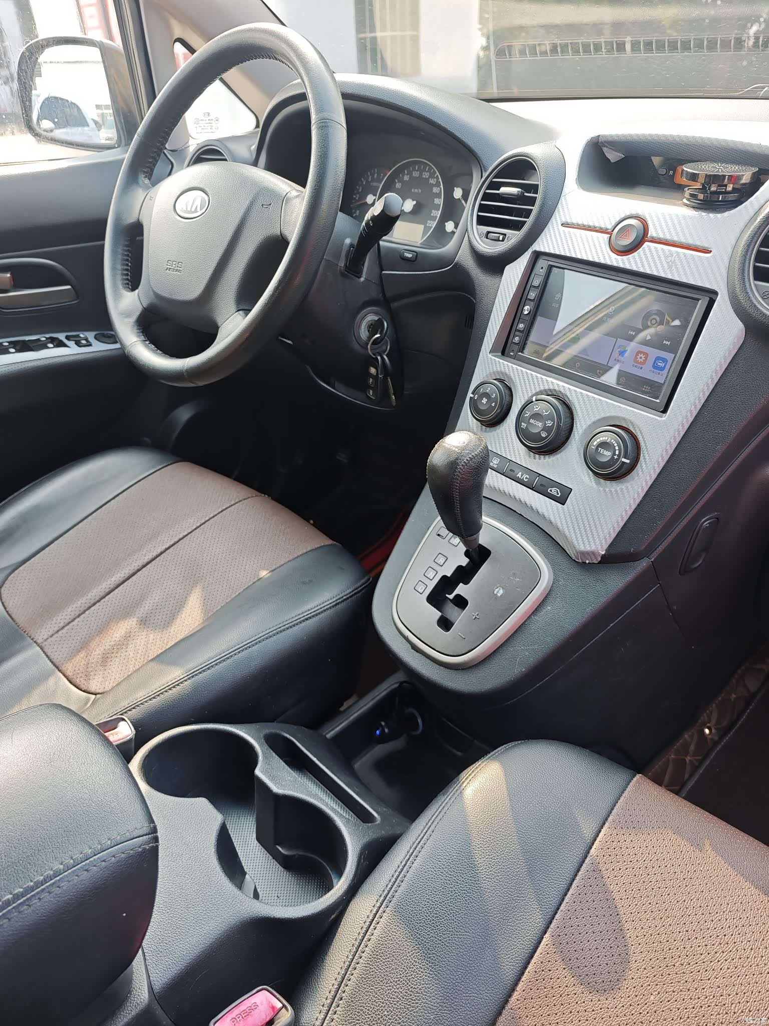 Kia 7, 2010 7