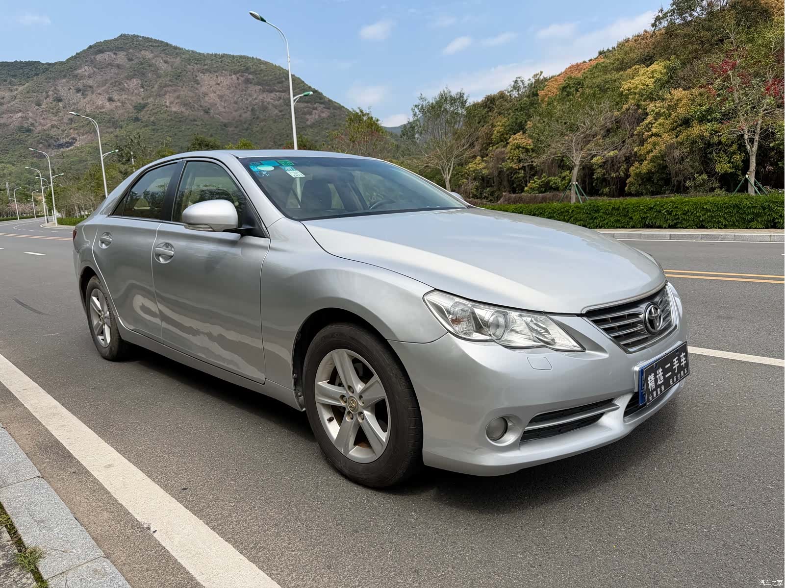 Toyota 2.5V, 2012 3