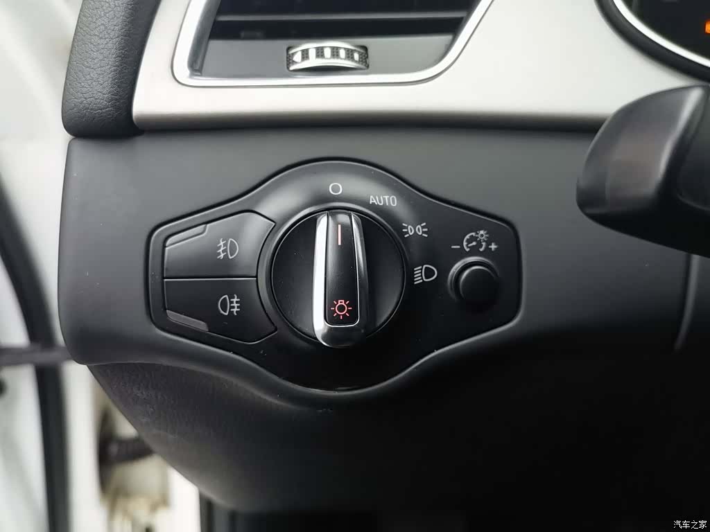 Audi A4L, 2016 21