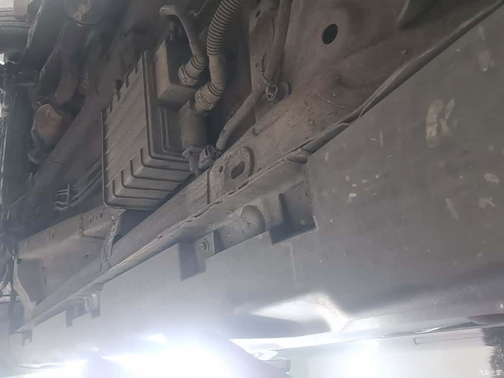 Geely X6, 2022 22