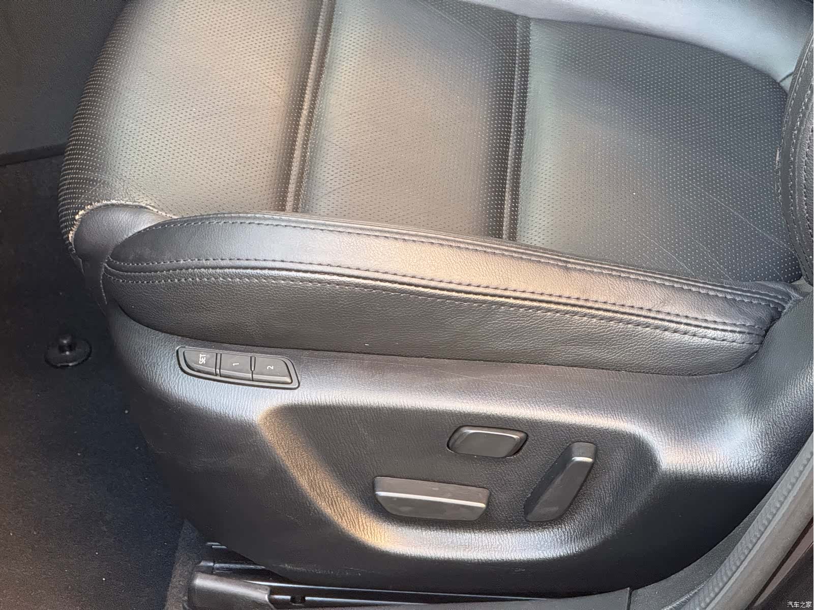 Mazda Atenza, 2017 12