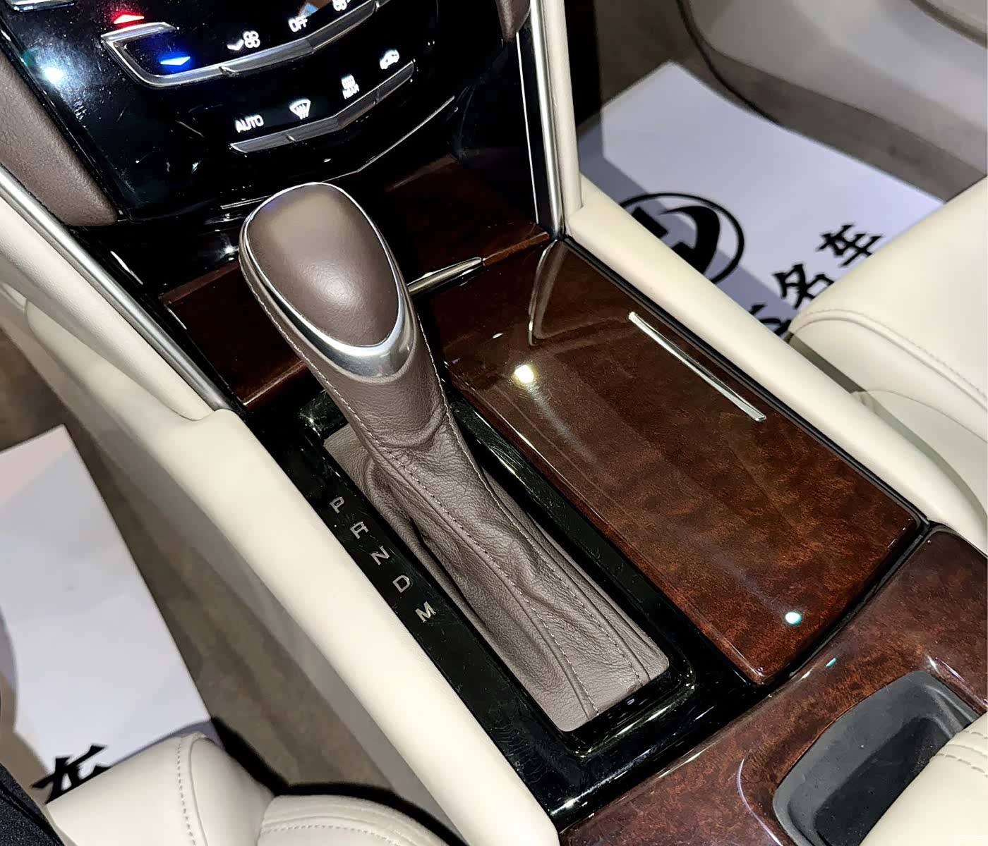 Cadillac XTS, 2016 14