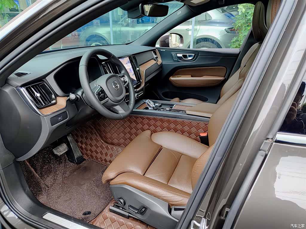 Volvo XC60, 2024 7