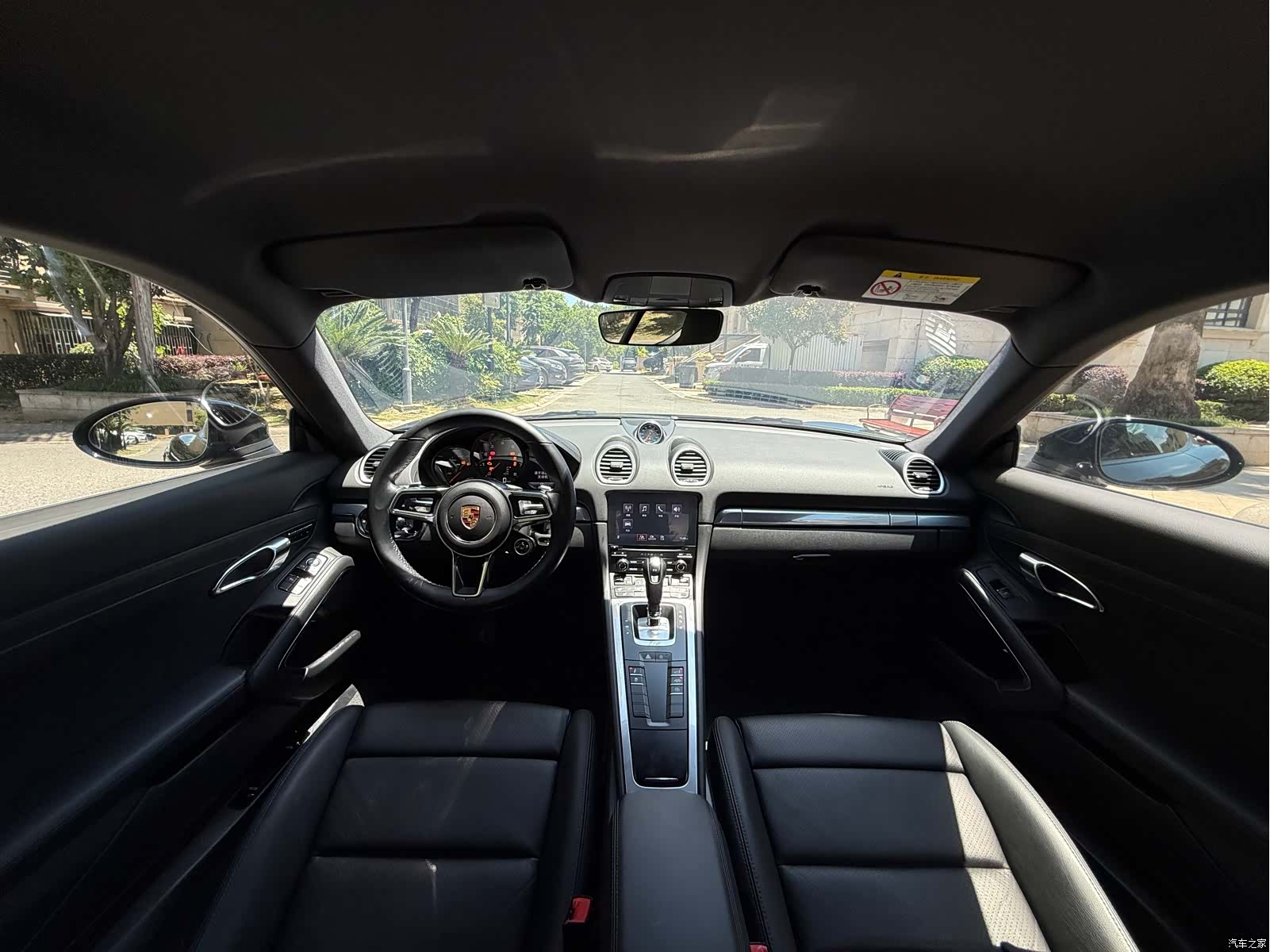 Porsche Cayman, 2019 9