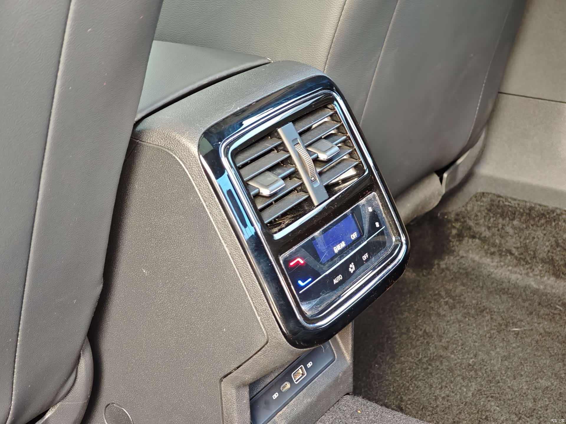 Volkswagen Passat, 2024 18
