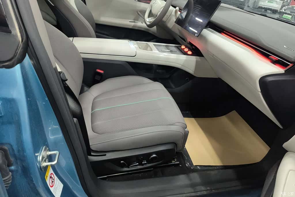 Deepal L07, 2024 8