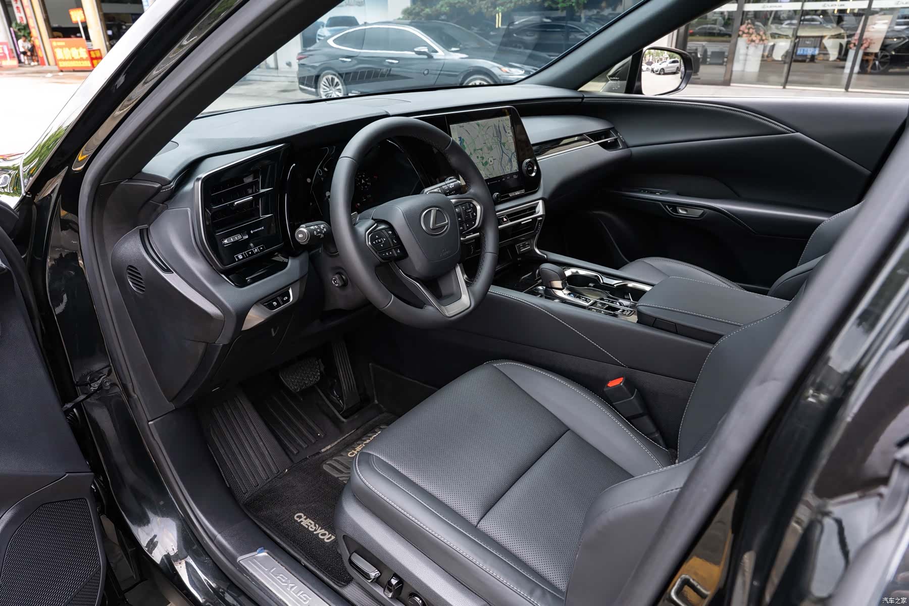 Lexus RX, 2025 9
