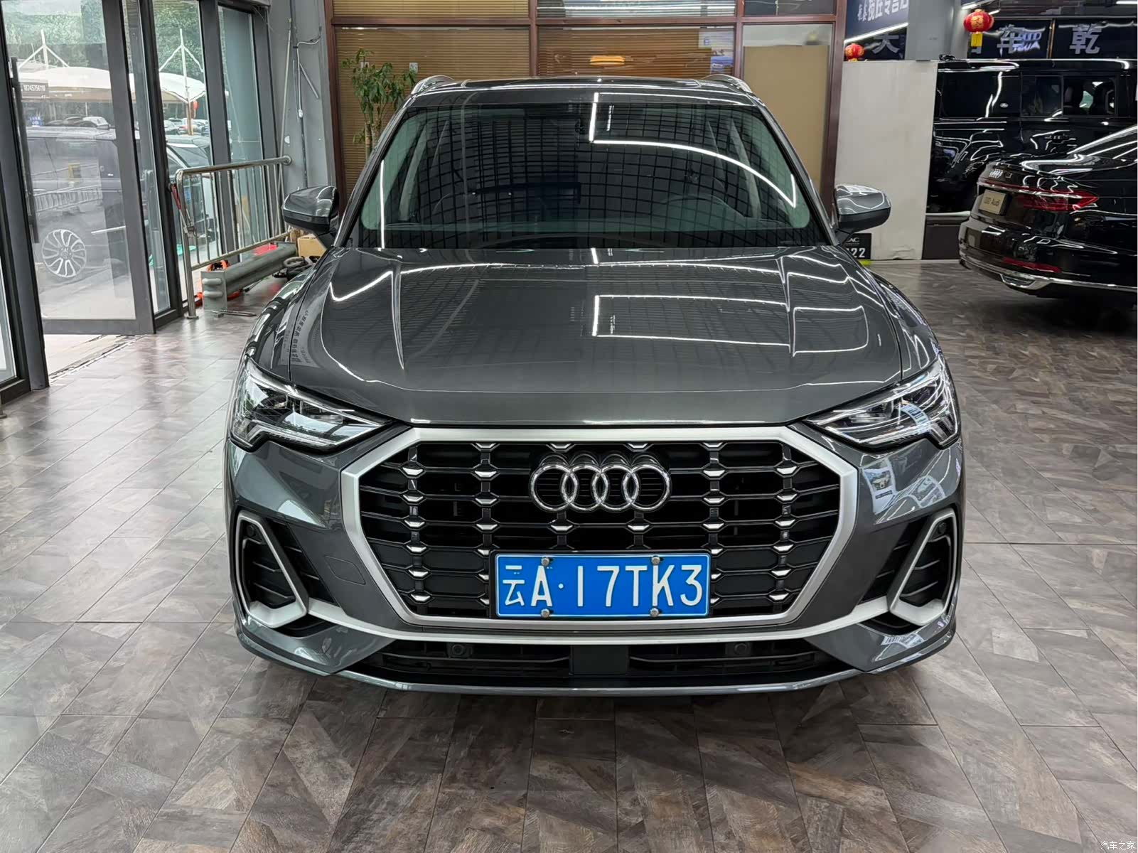 Audi Q3, 2022 2