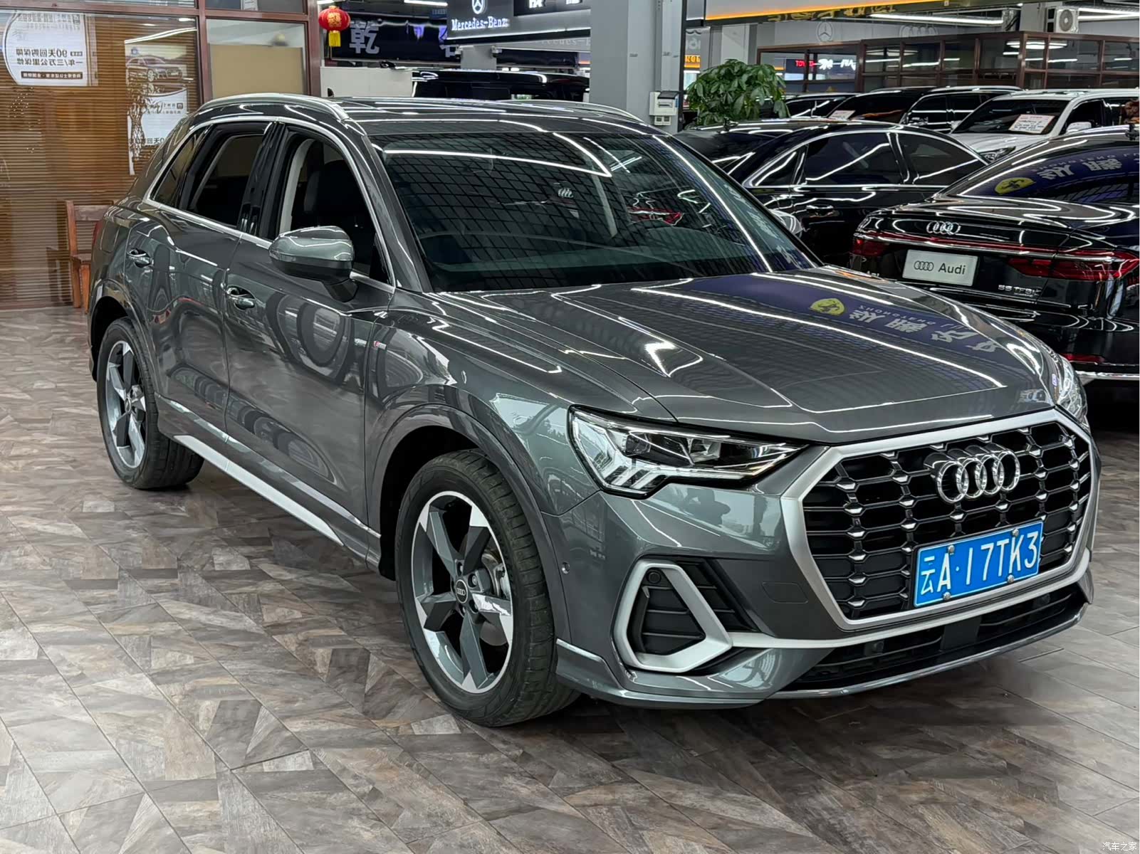 Audi Q3, 2022 3