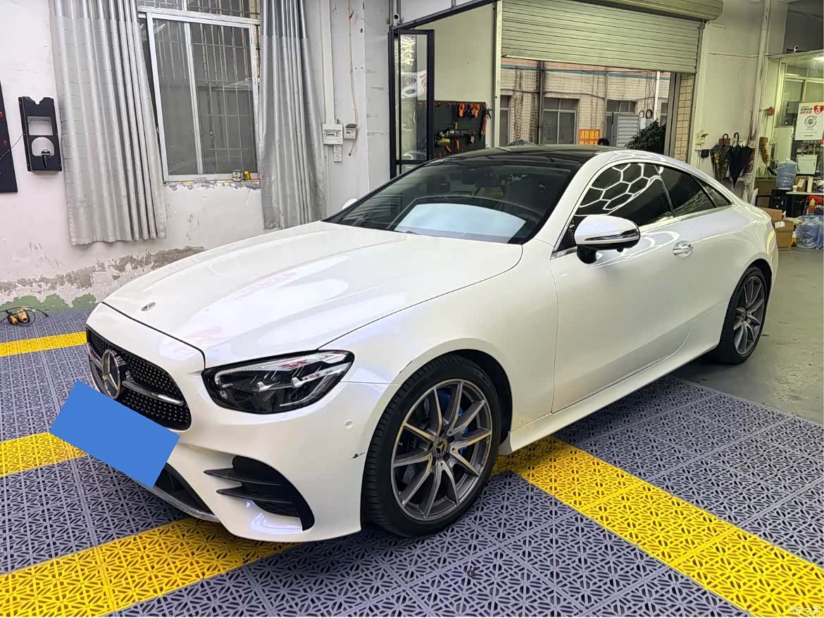 Mercedes-Benz E-Class, 2022 1