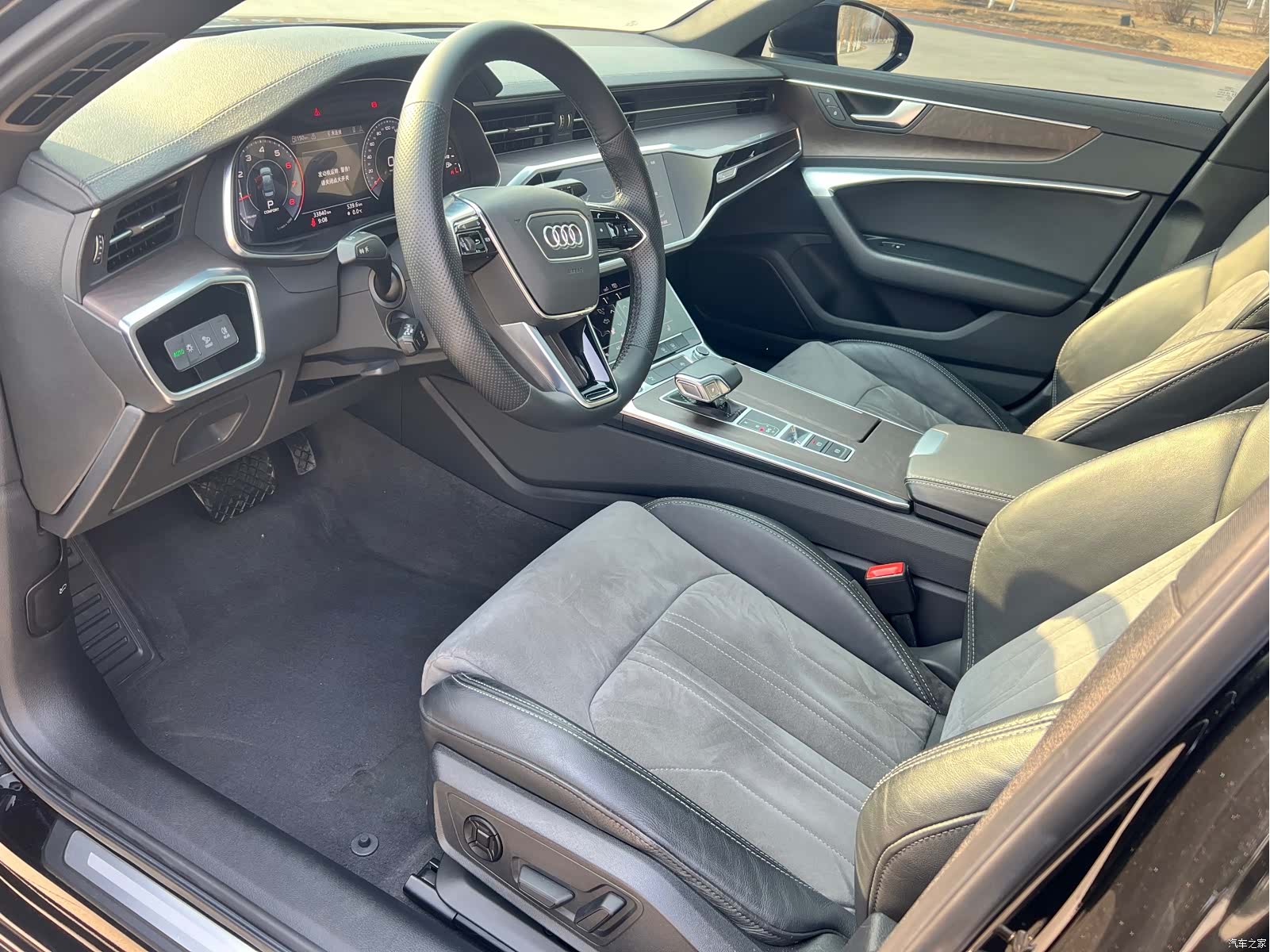 Audi A6L, 2020 4