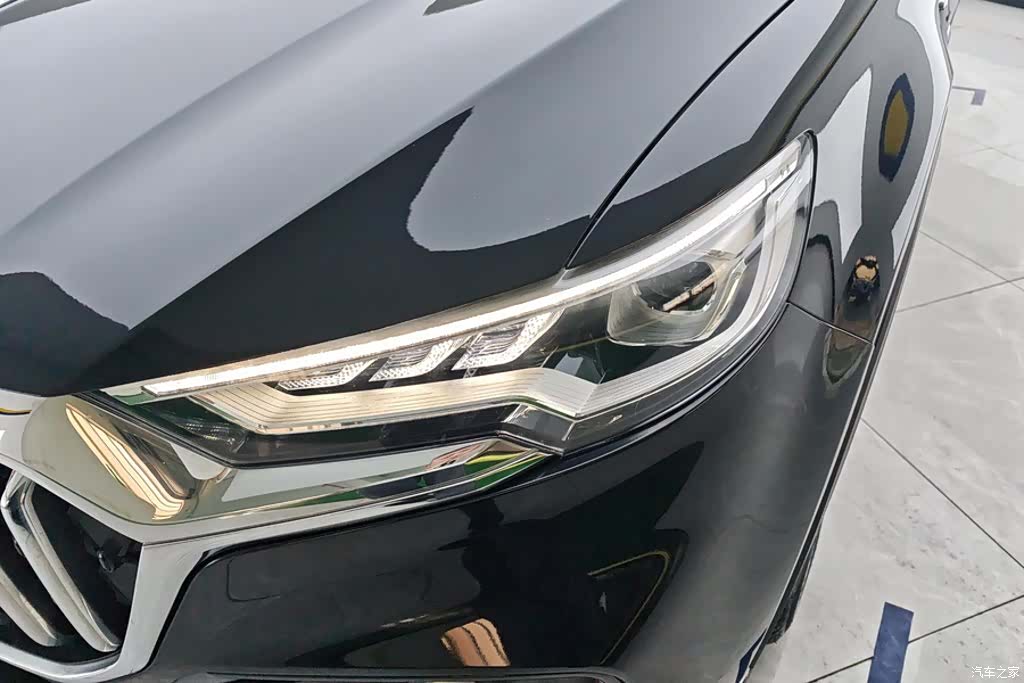 Hongqi HS5, 2022 все фото