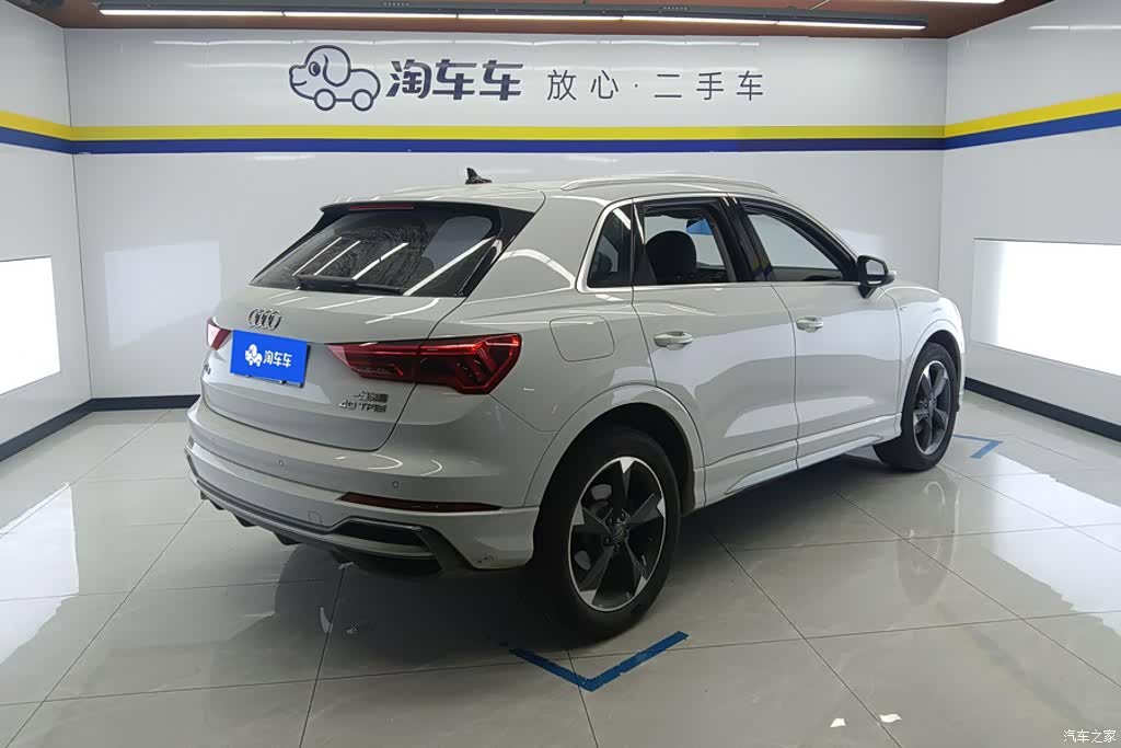 Audi Q3, 2019 3