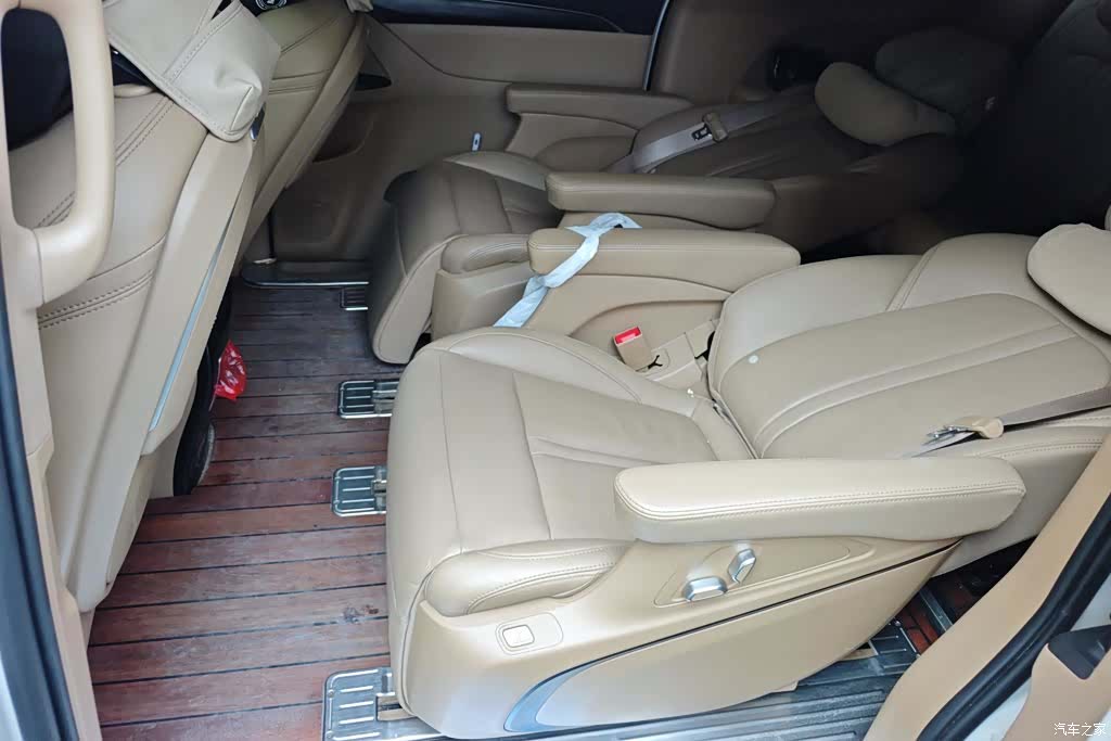 Buick GL8, 2021 11