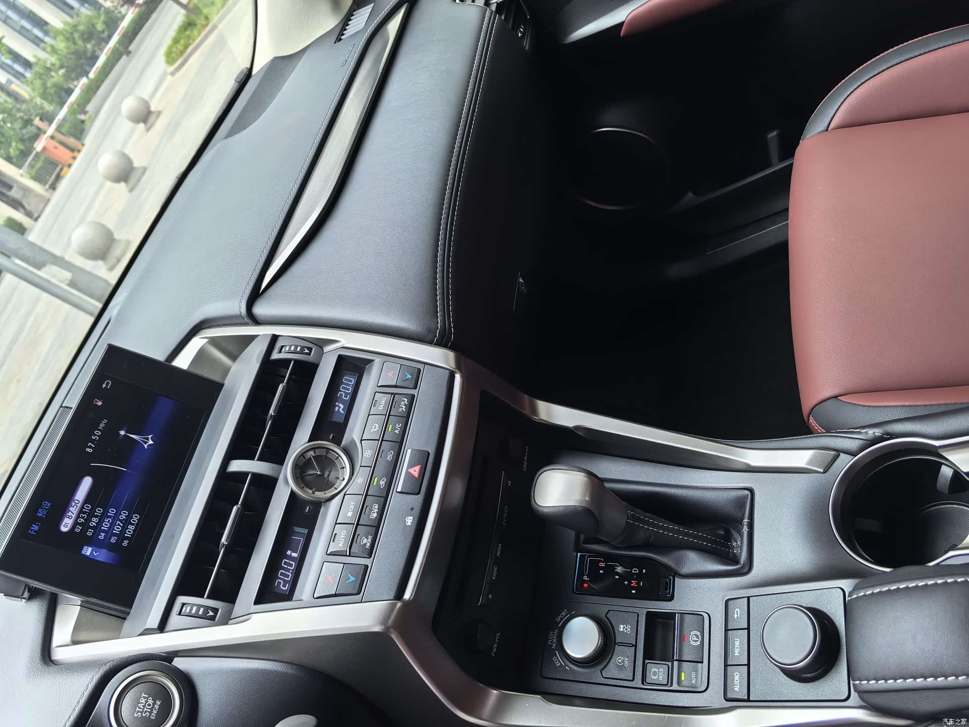 Lexus NX, 2017 18