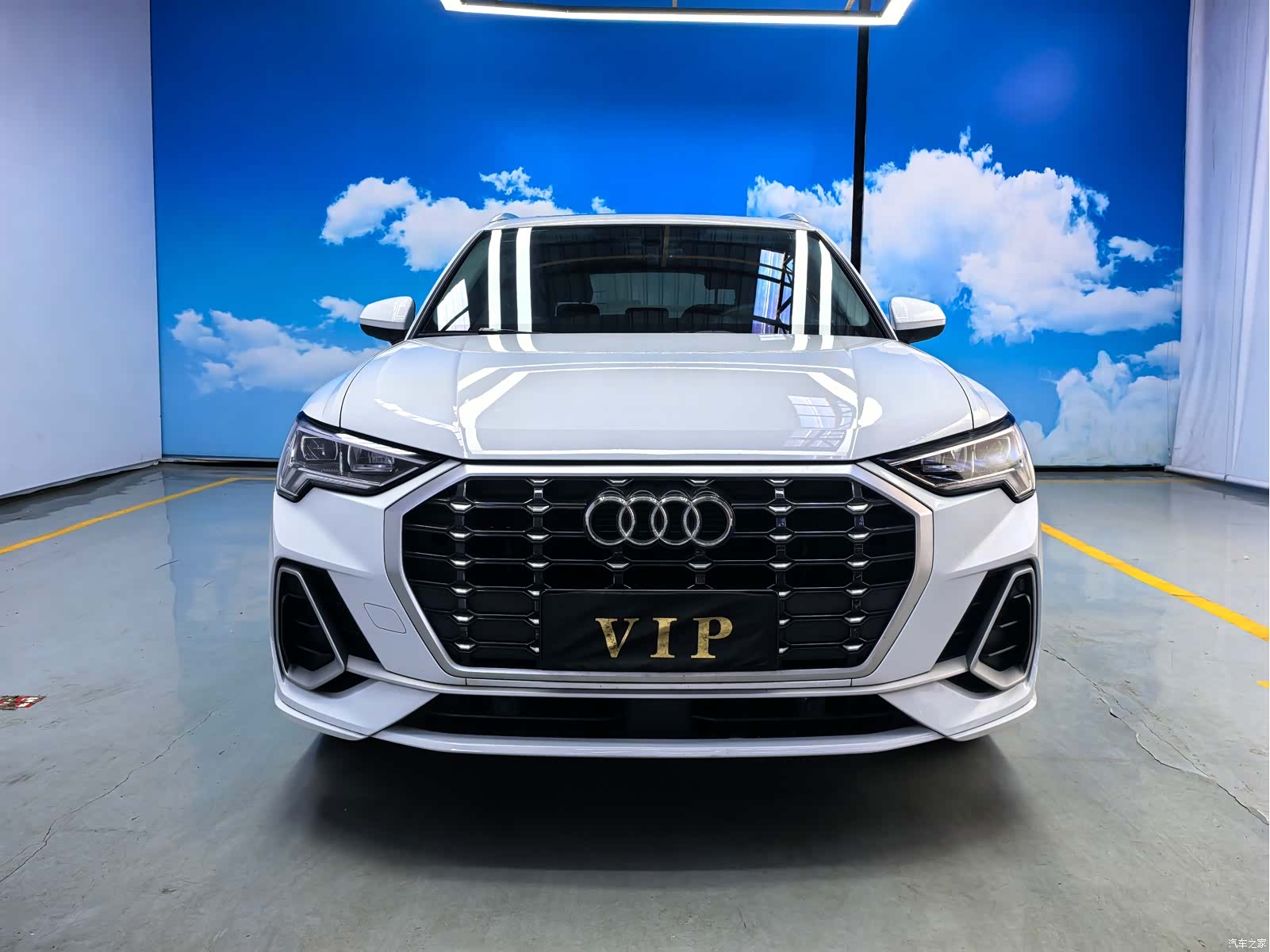 Audi Q3, 2022 2