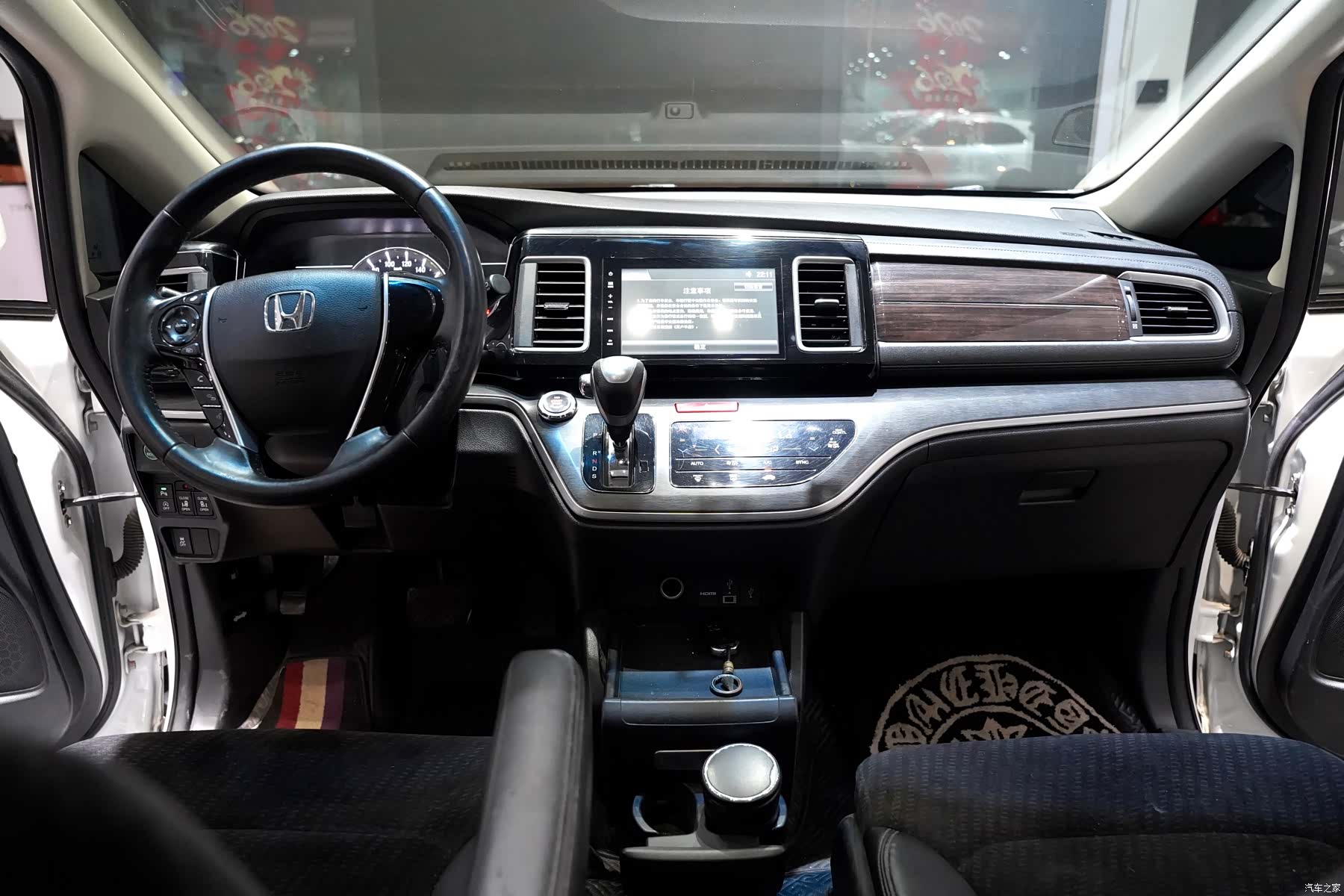 Honda Elysion, 2018 13