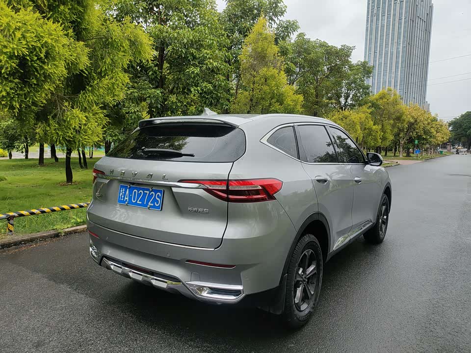 Haval F7