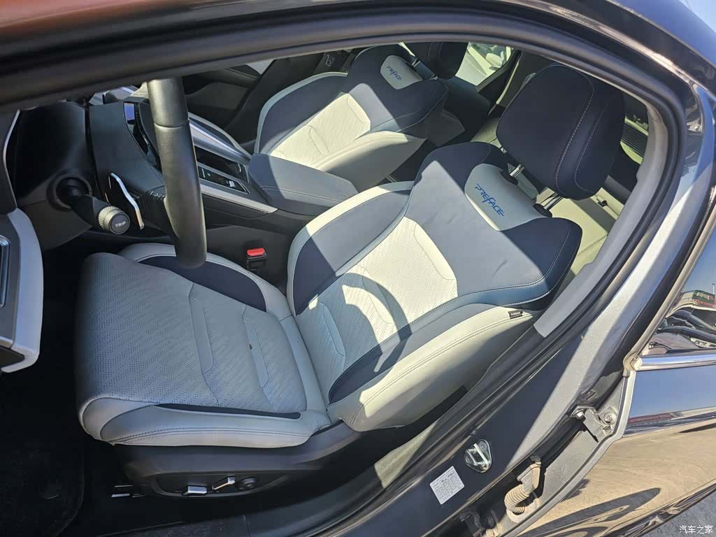 Geely Preface, 2021 15