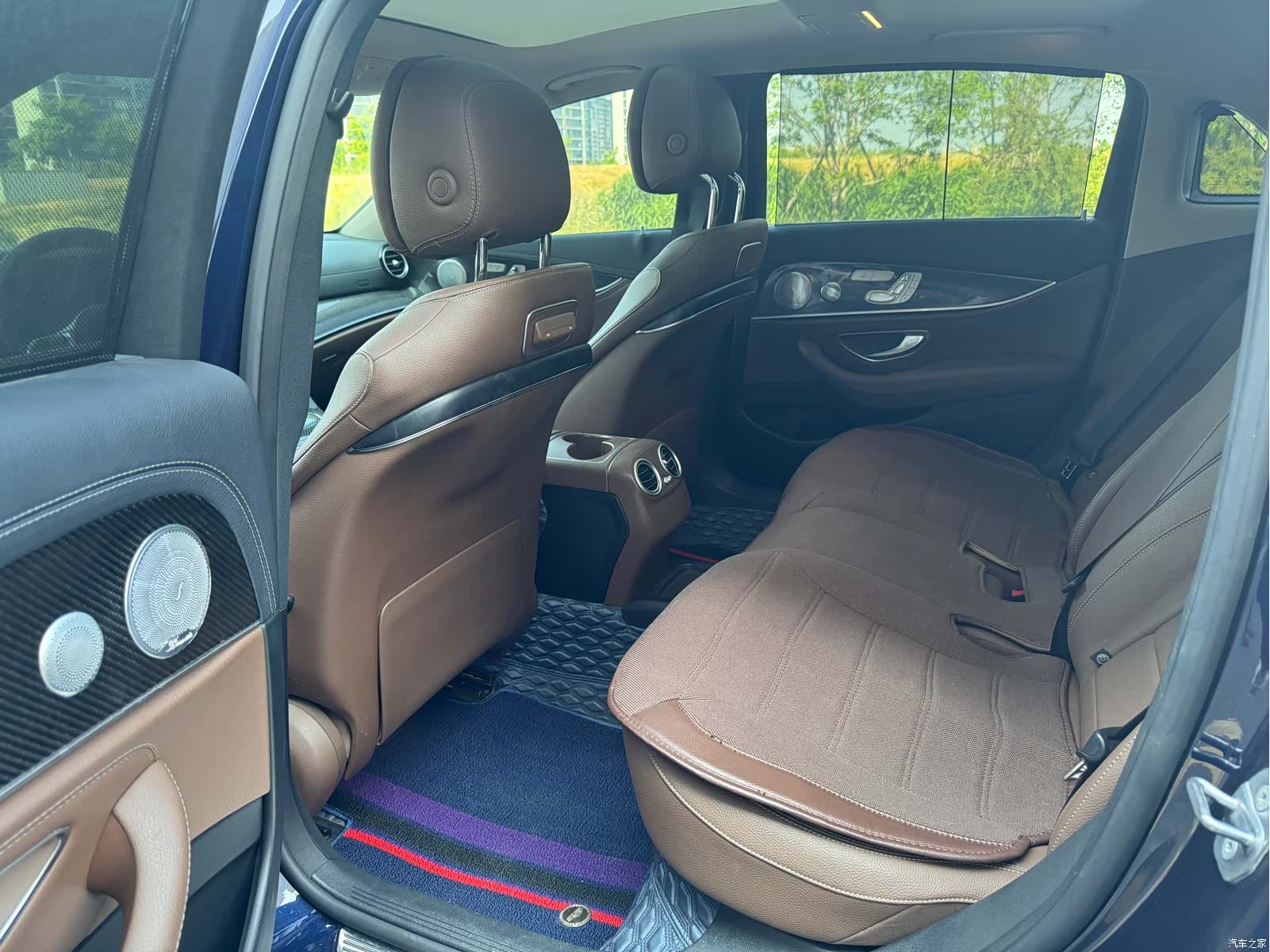 Mercedes-Benz E-Class, 2019 9