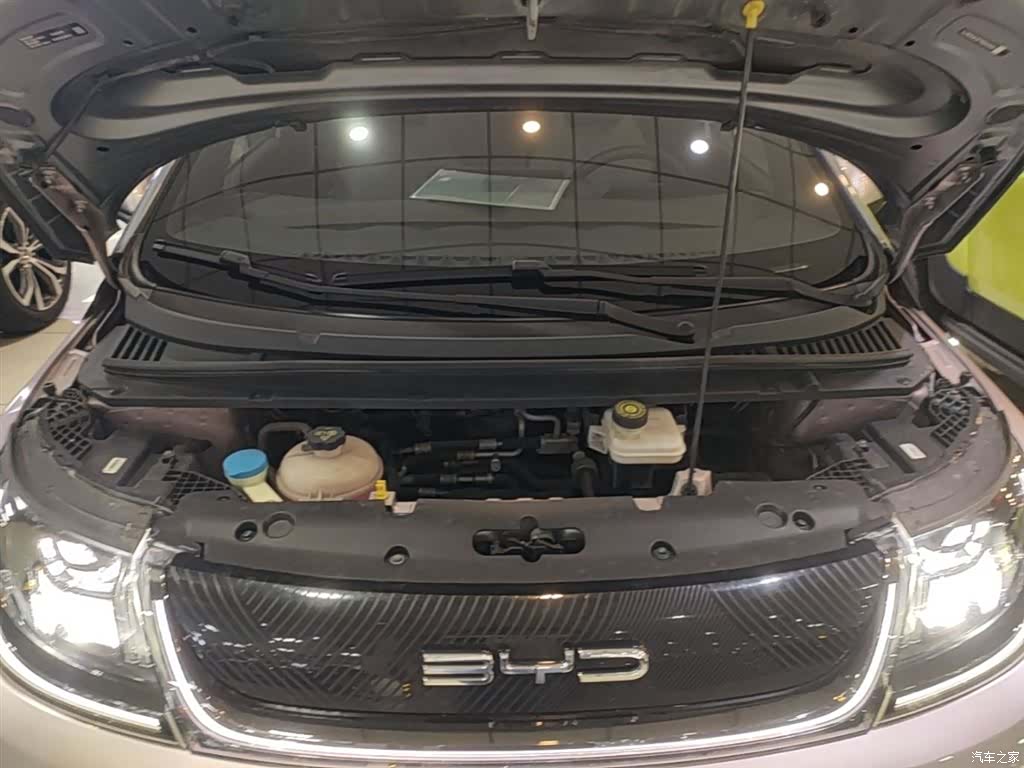 BYD Dolphin, 2022 20
