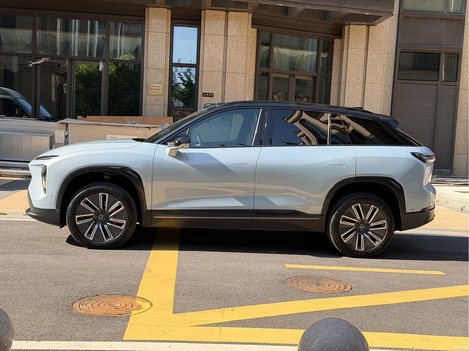 NIO ES7, 2022 4