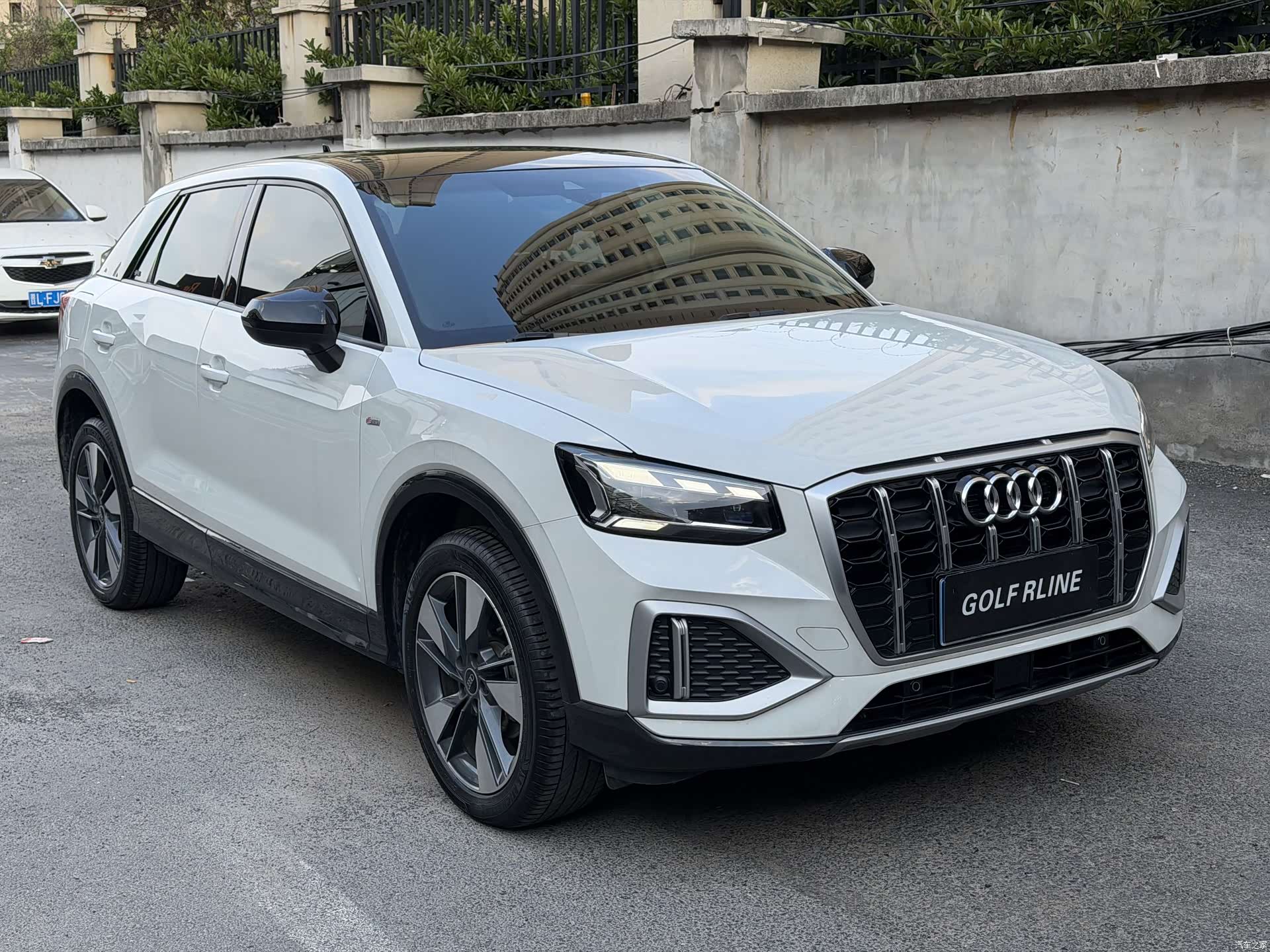 Audi Q2L, 2023 3