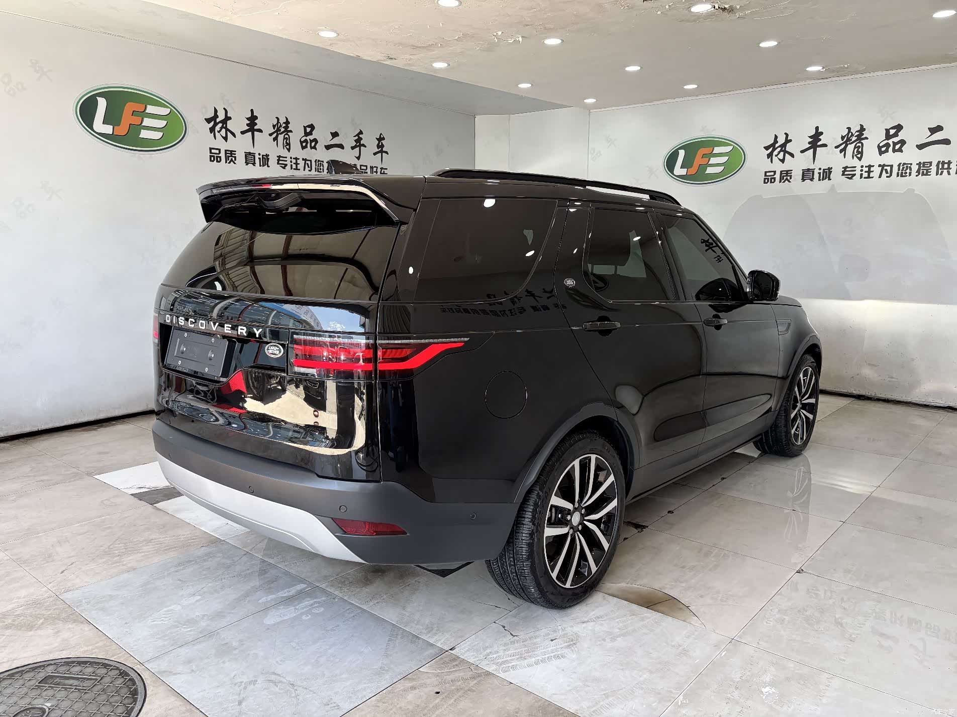 Land Rover Discovery, 2026 все фото