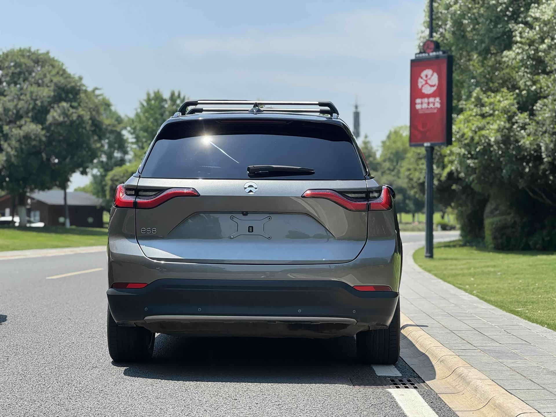 NIO ES8, 2019 16