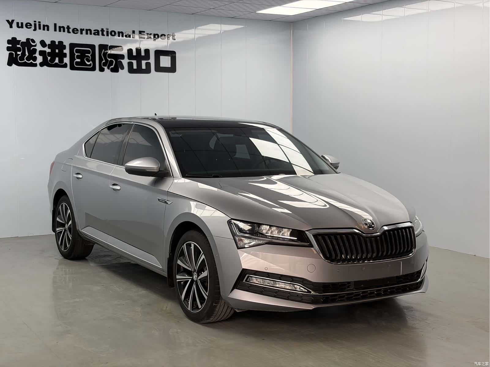 Skoda Superb, 2023 3