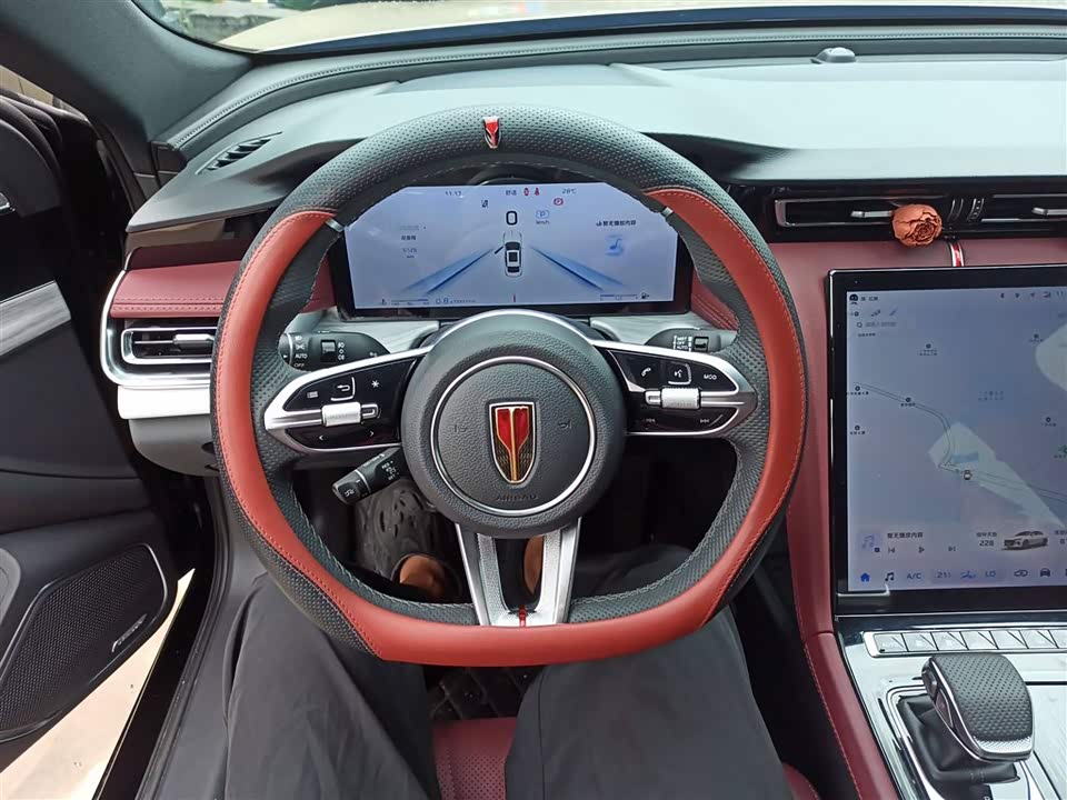 Hongqi H5