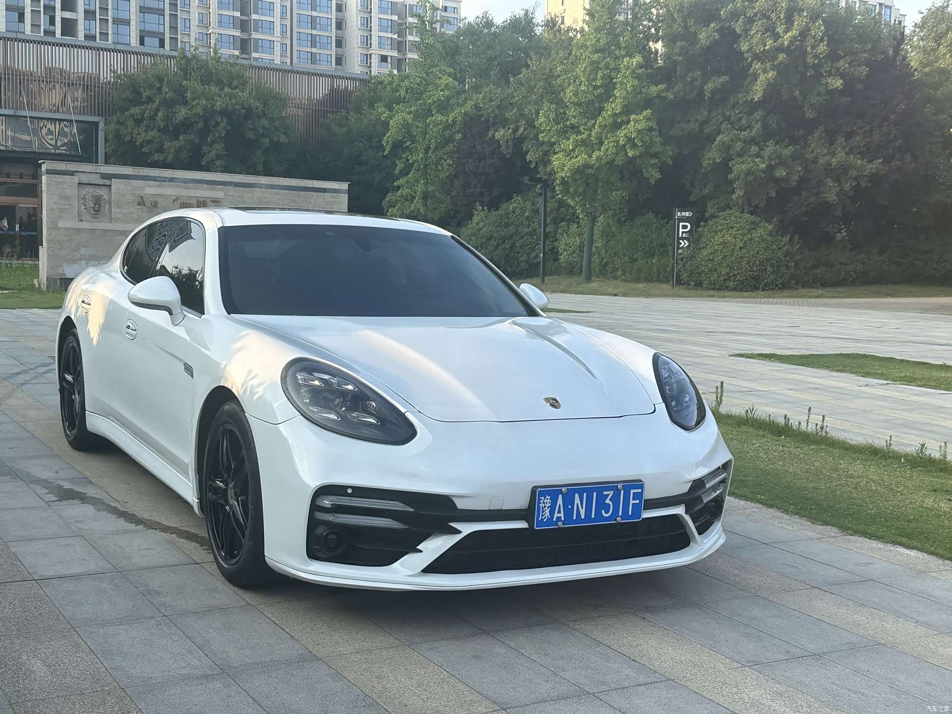 Porsche Panamera, 2013 3