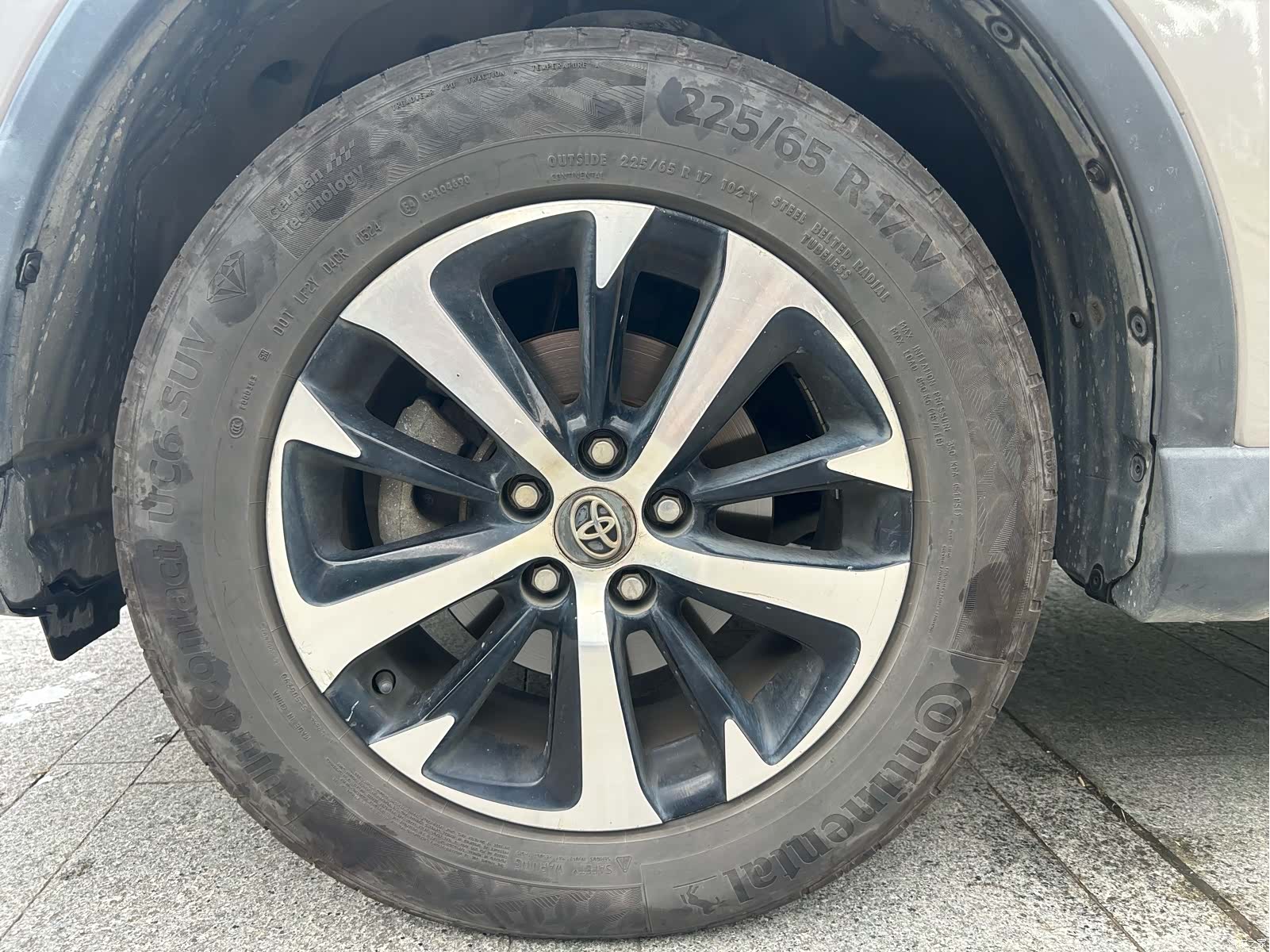Toyota RAV4, 2016 14