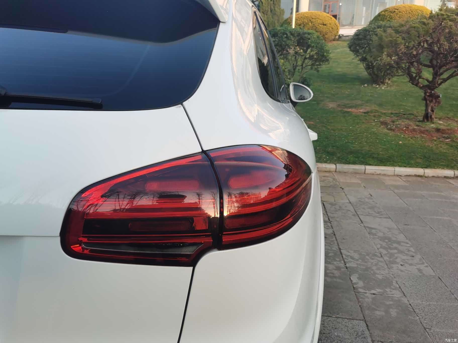 Porsche Cayenne, 2015 11