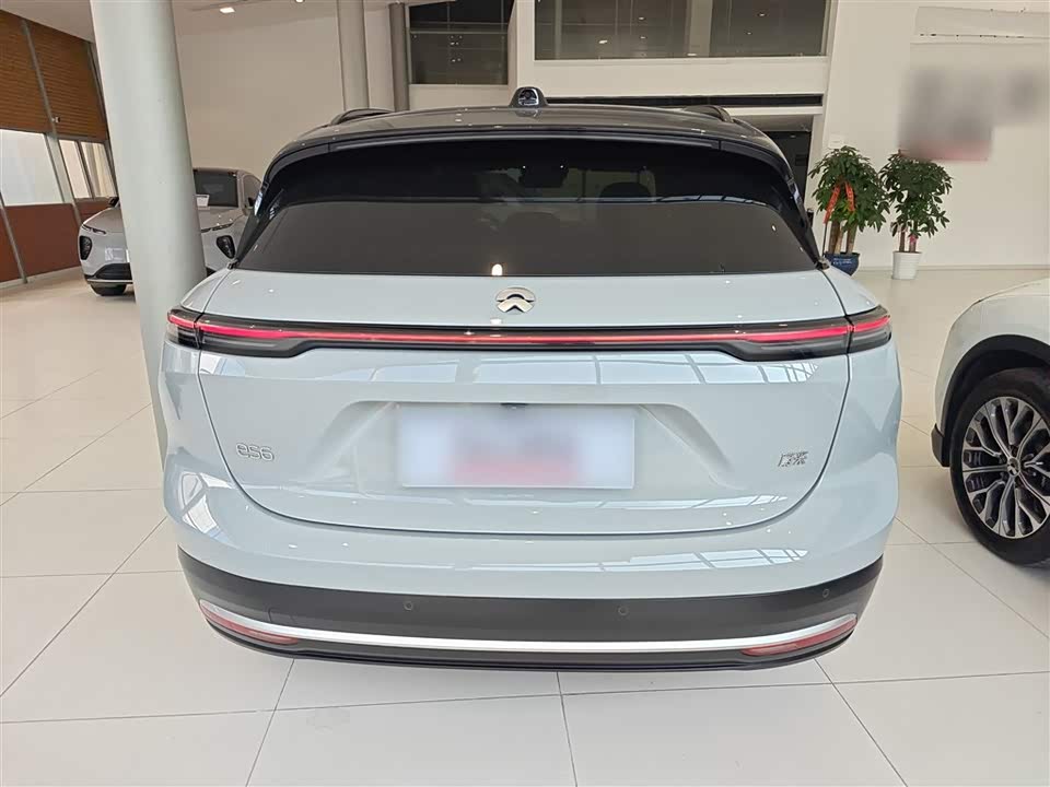 NIO ES6