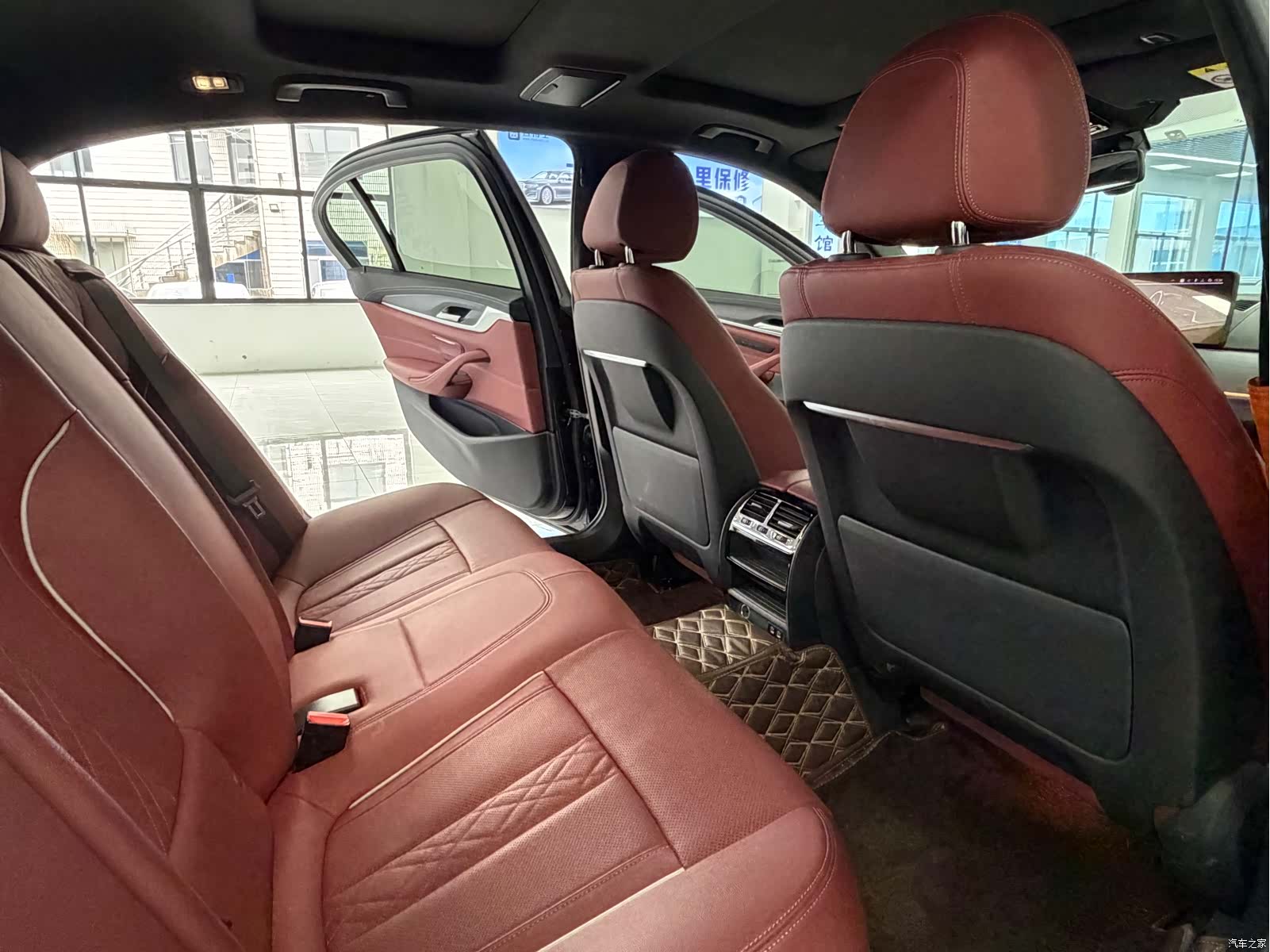 BMW 5 Series, 2022 13