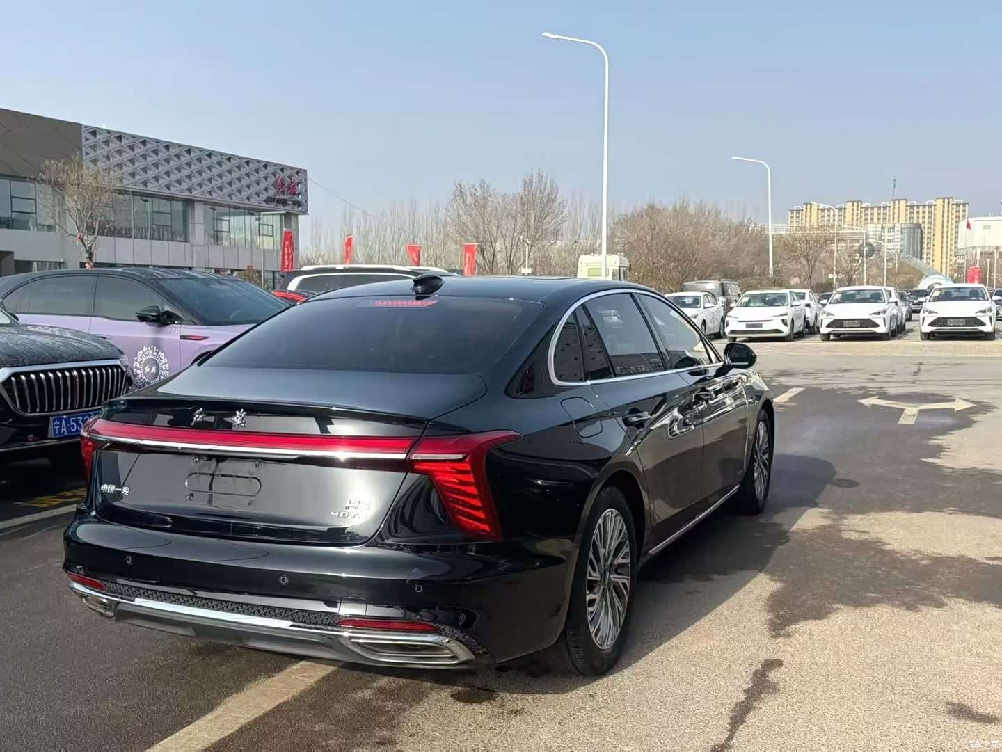 Hongqi H5, 2023 7
