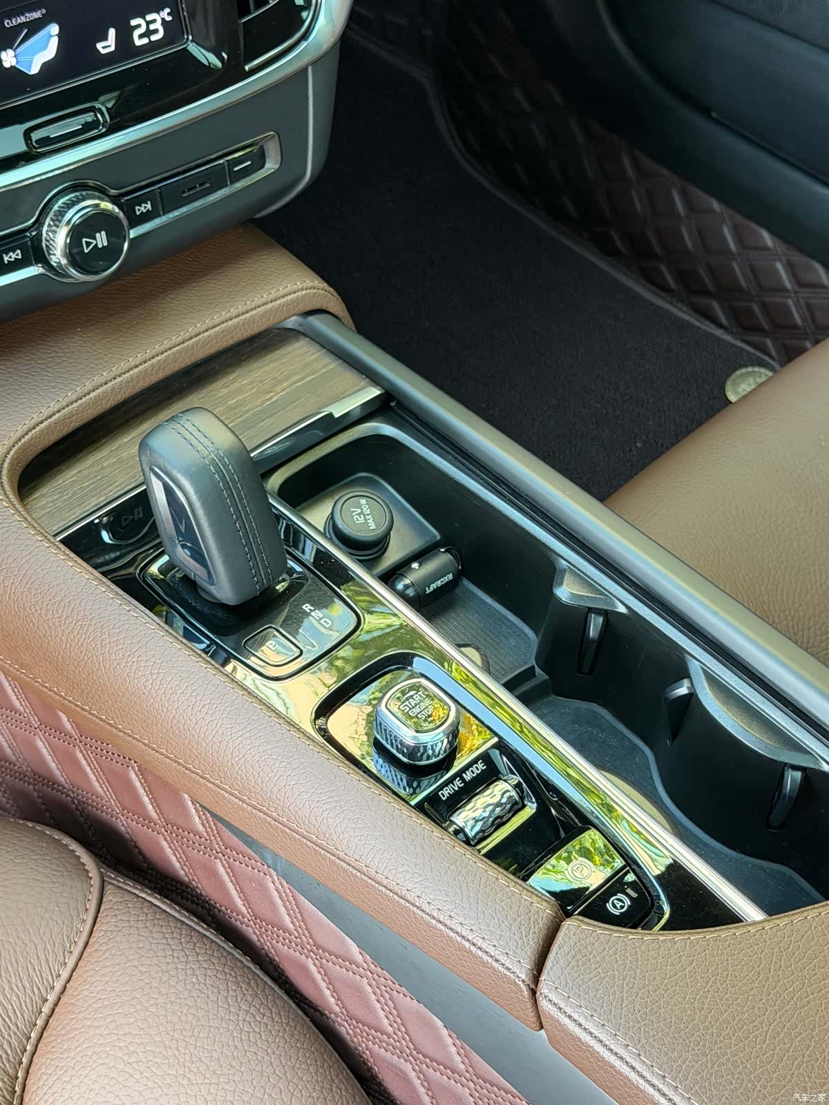 Volvo V90, 2021 10