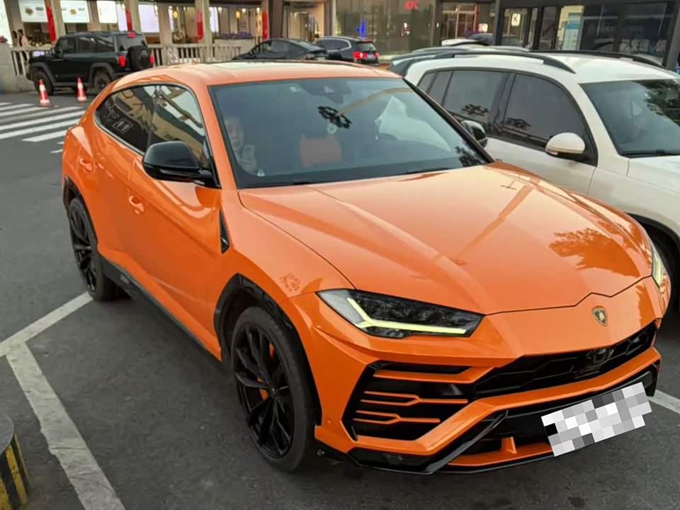 Lamborghini Urus