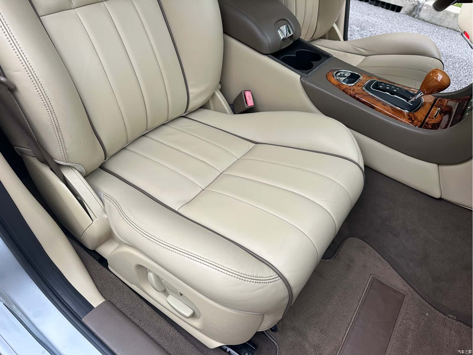 Jaguar S-TYPE, 2006 17