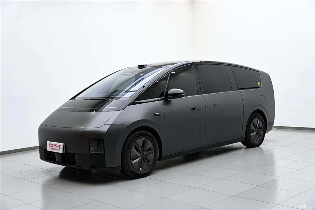 Li Auto MEGA, 2025 2